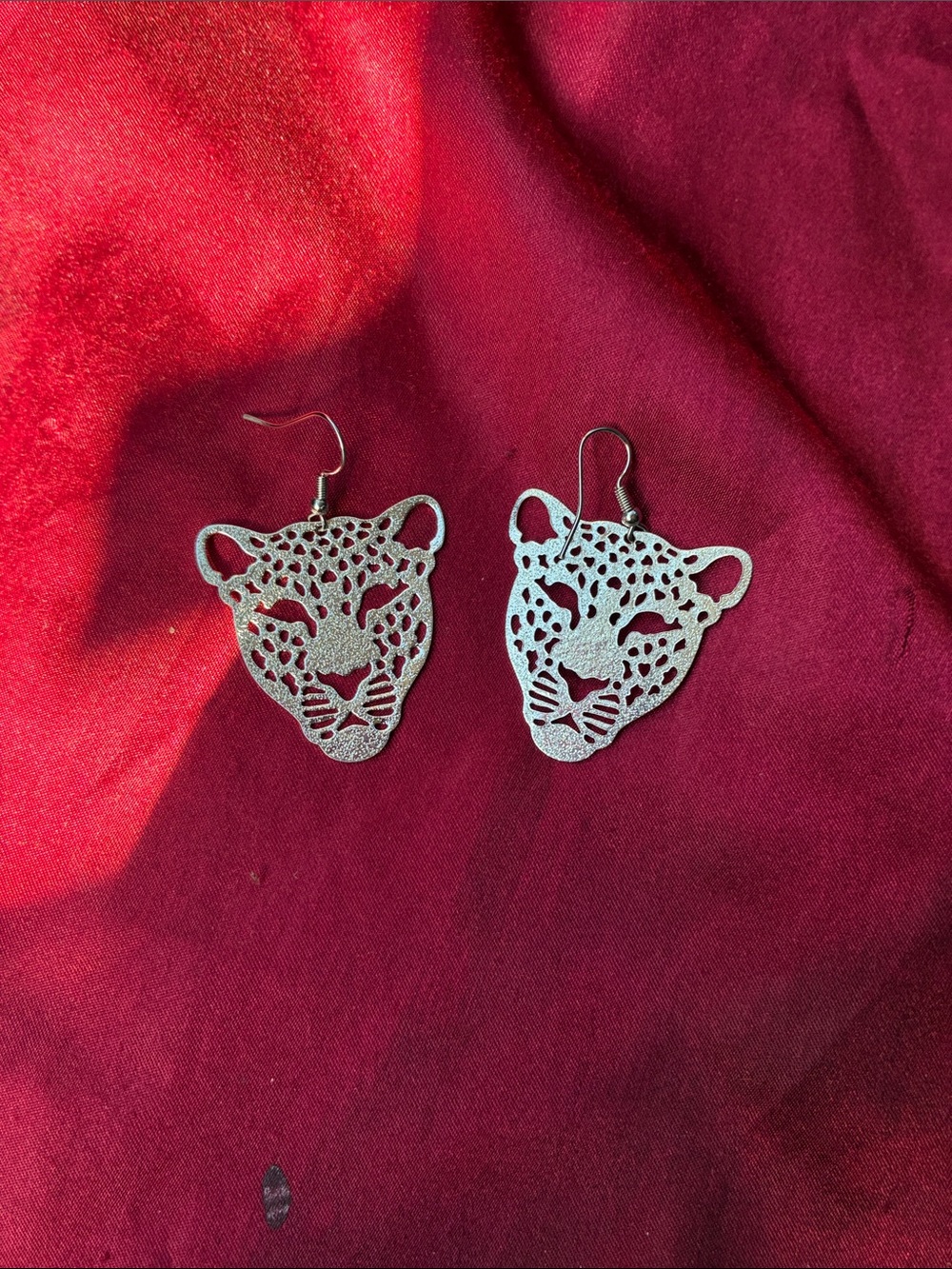Cutout Leopard Head Dangle Earrings in Silver Tone
